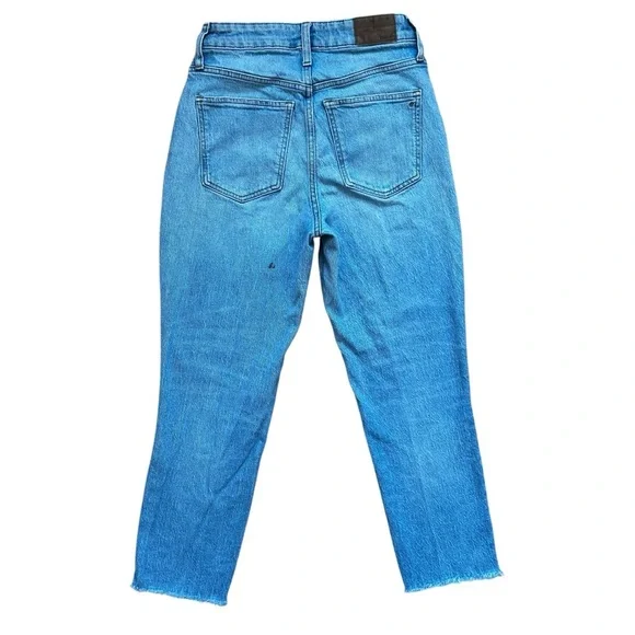 Madewell - The Curvy Perfect Vintage Jean - Picture 3 of 12